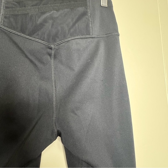 Fabletics Trinity Motion365 High-Waisted Legging Black - Picture 9 of 12